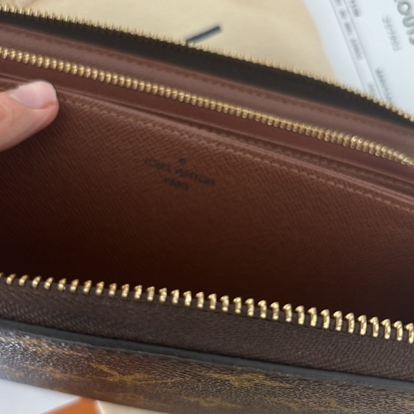 Wallet - Picture 5 of 6